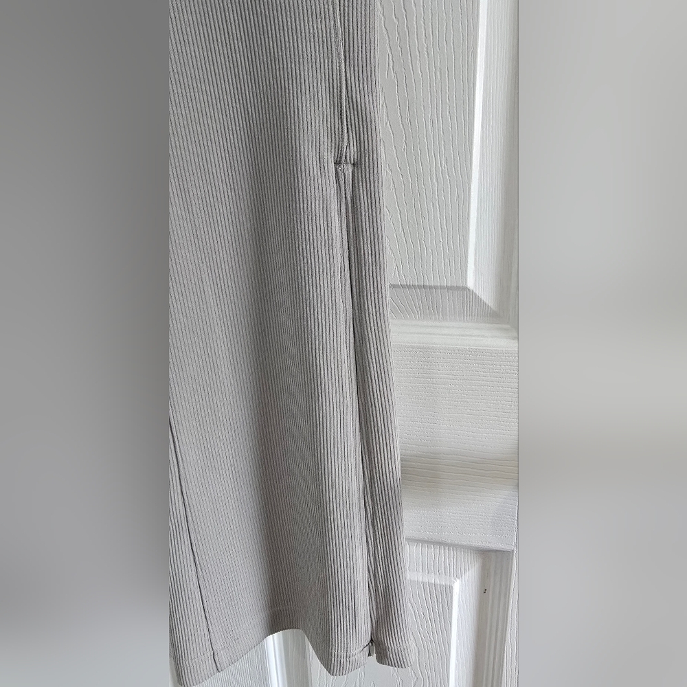 Lululemon Brushed Softstreme Ribbed Zip Flared Pant 32.5" Riverstone - Picture 6 of 13
